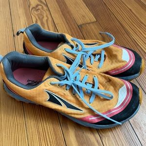 Women’s Altra Superior 2